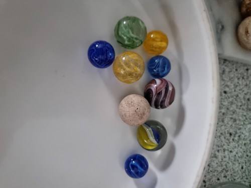 Alte murmeln glas und ton - ,