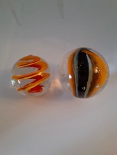 2 sehr schöne Murmeln (2,5cm-